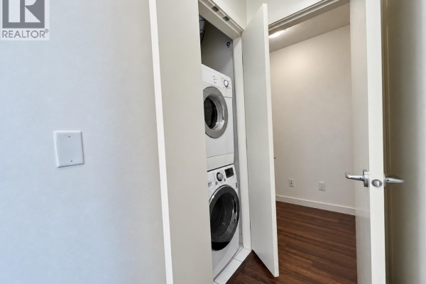 1605 4815 Eldorado Mews, Vancouver, BC V5R0B2 Photo 3