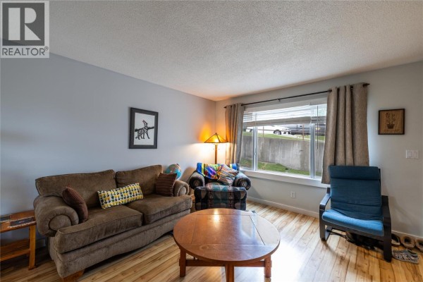 1605 Summit Drive Unit# 75, Kamloops, BC, photo 2