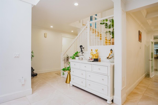 16050 79 Avenue, Surrey, BC V4N0K2 Photo 5