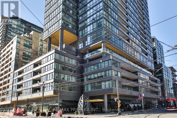 1606 - 8 Charlotte Street, Toronto, ON M5V0K4 Photo 2