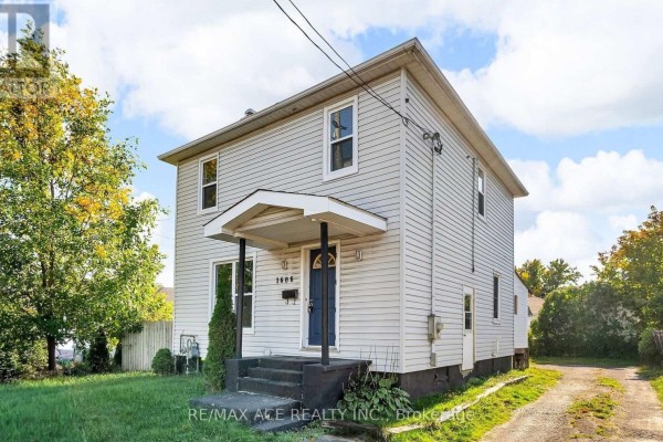 1606 Pitt Street, Cornwall