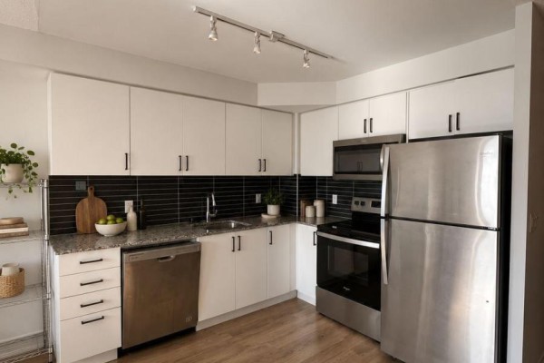 1607 - 20 Meadowglen Place, Toronto, ON M1H2Y5 Photo 2