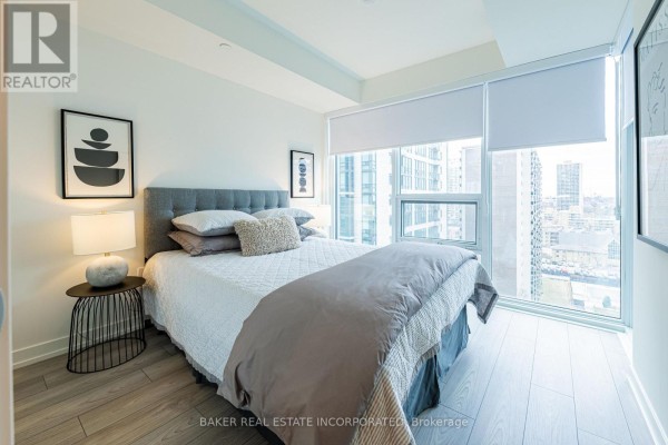 1607 - 223 Redpath Avenue, Toronto, ON M4P0E8 Photo 5