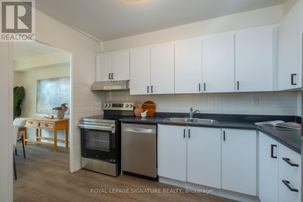 Dining room - 1607 - 360 Ridelle Avenue, Toronto, ON M6B1K1 Photo 3