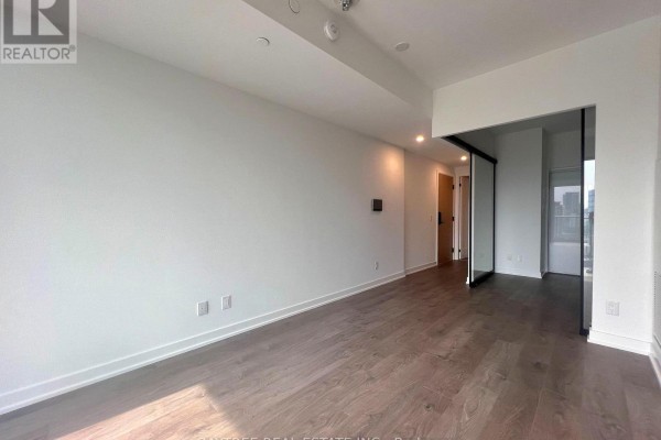 1607 - 5 Defries Street, Toronto, ON M5A3R4 Photo 5
