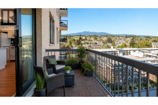 1607 145 St. Georges Avenue, North Vancouver