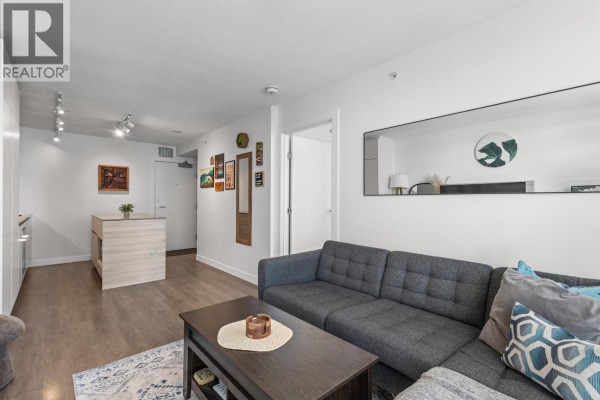 1607 908 Quayside Drive, New Westminster, BC V3M0L4 Photo 5