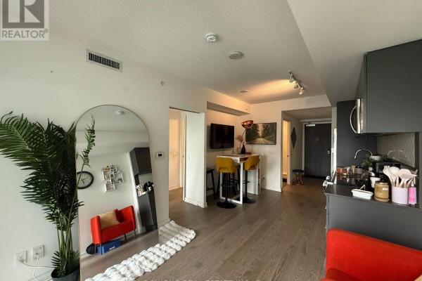 Den - 1608 - 25 Richmond Street E, Toronto, ON M5C0A6 Photo 5
