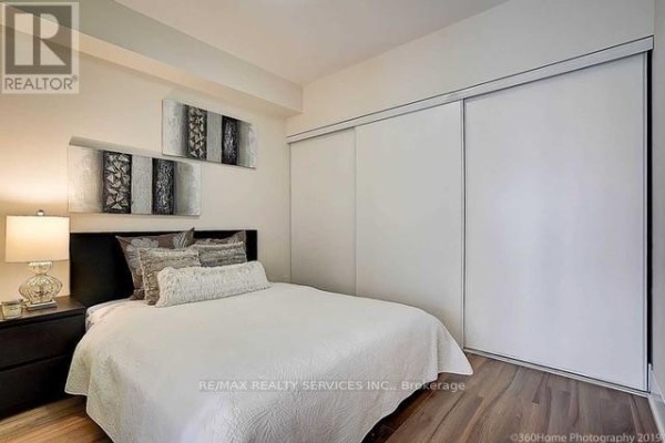 1608 - 300 Front Street W, Toronto, ON M5V0E9 Photo 2