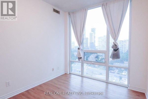 1608 - 3525 Kariya Drive, Mississauga, ON L5B0C2 Photo 5
