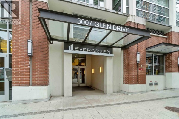 1608 3007 Glen Drive, Coquitlam, BC V3B0L8 Photo 4