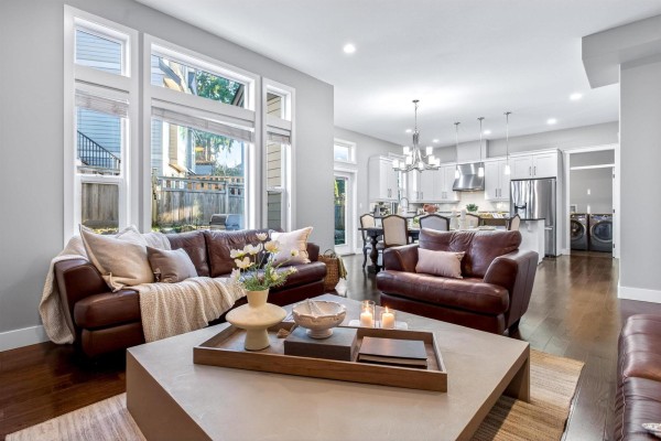 16088 28b Avenue, Surrey, BC V3Z3Y6 Photo 4