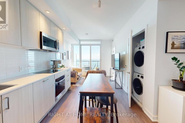 Primary Bedroom - 1609 - 1926 Lake Shore Boulevard W, Toronto, ON M6S1A1 Photo 4