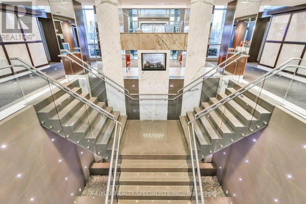 Cold room - 1609 - 235 Sherway Gardens Road, Toronto, ON M9C0A2 Photo 3