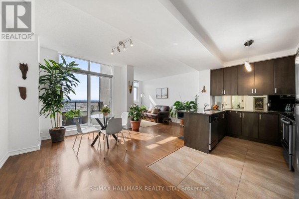 1609 - 9235 Jane Street, Vaughan