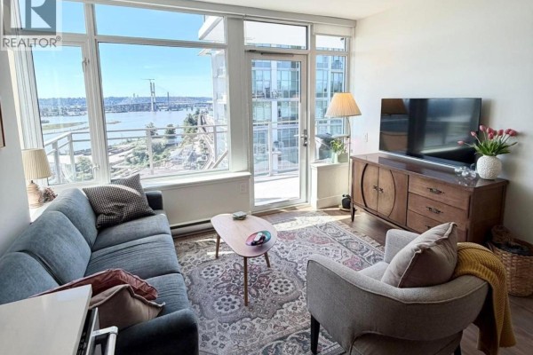 1609 258 Nelson's Court, New Westminster, BC V3L0J9 Photo 2