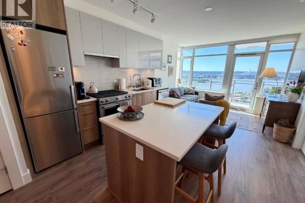 1609 258 Nelson's Court, New Westminster, BC V3L0J9 Photo 3