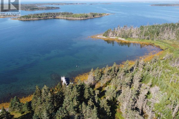Den - 1609&1613 Highway 7 & Turners Island, Marie Joseph, NS B0J2G0 Photo 2