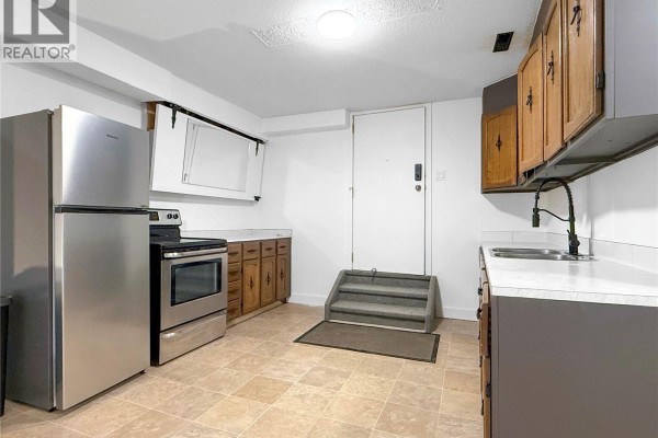 161 5th Avenue Ne, Swift Current, SK, photo 3