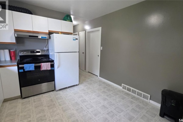 4pc Bathroom - 161 Darlington Street E, Yorkton, SK S3N0E1 Photo 5