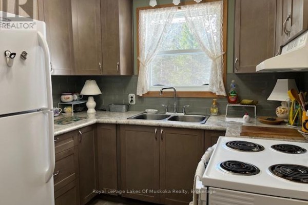 161 Forest Lake Road, Strong, ON, photo 3
