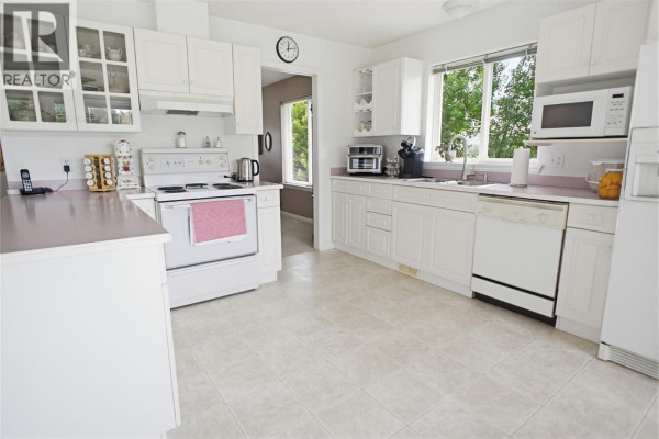 161 Haslett Road, Kamloops, BC, photo 2