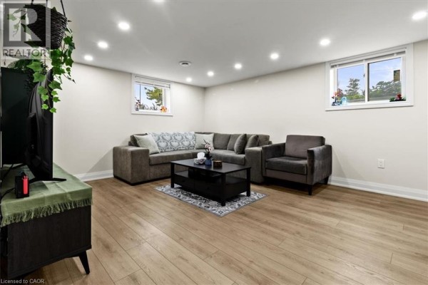 Bedroom - 161 Hoover Crescent Unit# Lower, Hamilton, ON L9A3H2 Photo 5