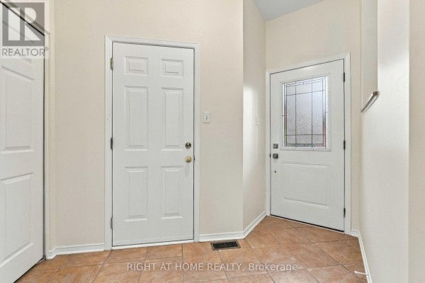 Family room - 161 Kinross Private, Ottawa, ON K2K3P8 Photo 4