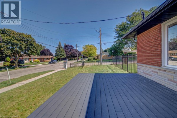 Living room - 161 Kipling Avenue, Kitchener, ON N2C2B8 Photo 5