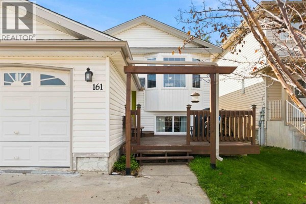 Kitchen - 161 Leitner Gate, Fort Mcmurray, AB T9K2P9 Photo 3