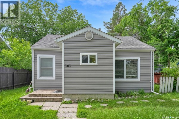 Primary Bedroom - 161 Lillooet Street E, Moose Jaw, SK S6H4S6 Photo 4