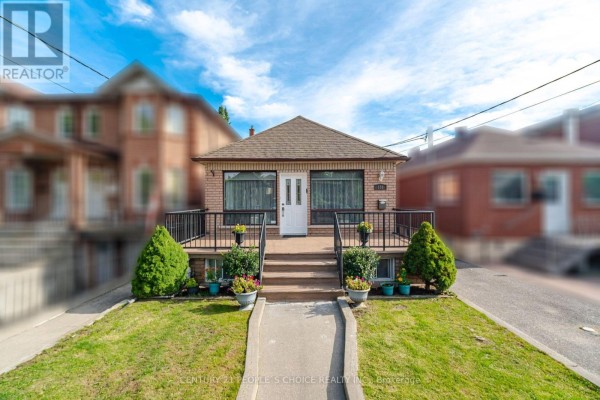 161 Northland Avenue, Toronto, ON, photo 2