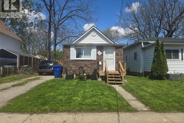 Utility room - 161 Wellington Street East, Chatham, ON N7M3P2 Photo 2