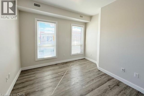Kitchen/Dining room - 161 Wellington Street N Unit# 202, Hamilton, ON L8R1N4 Photo 5
