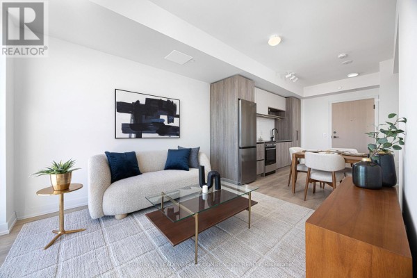 1610 - 181 Sterling Road, Toronto, ON M6R2B2 Photo 4