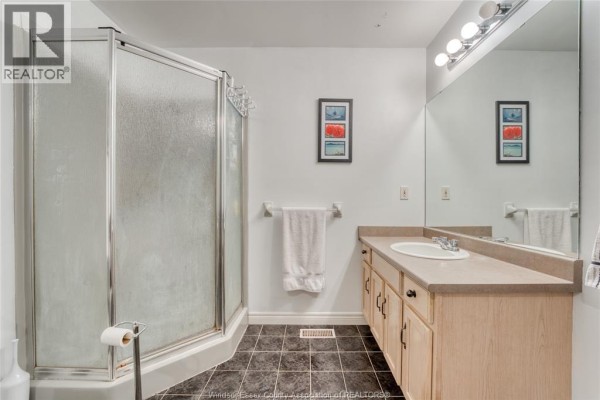 Glass shower enclosure and vanity - 1610 Chornoby Crescent Tecumseh