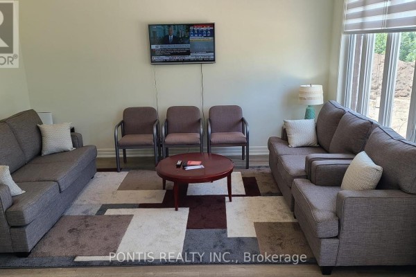 Living room - 1610 Marina Drive, Fort Erie, ON L2A0E1 Photo 2