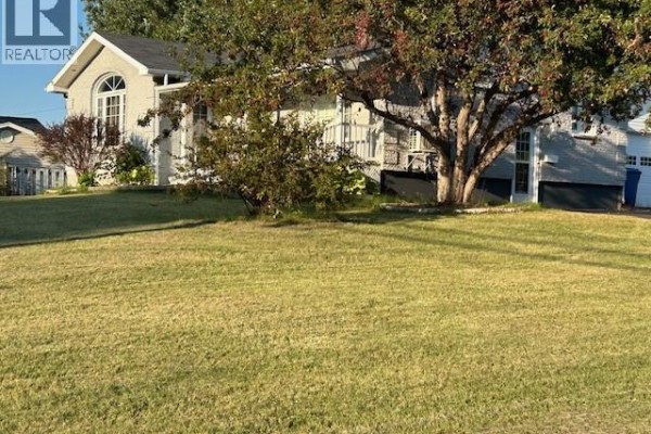 1610 St Peter Avenue, Bathurst, NB, photo 3