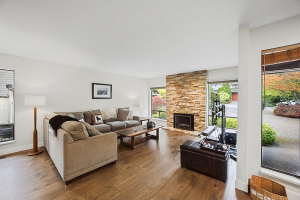 16108 13a Avenue, Surrey, BC V4A6W5 Photo 5
