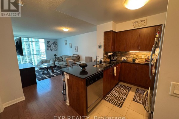 Den - 1611 - 205 Sherway Gardens Road, Toronto, ON M9C0A5 Photo 5