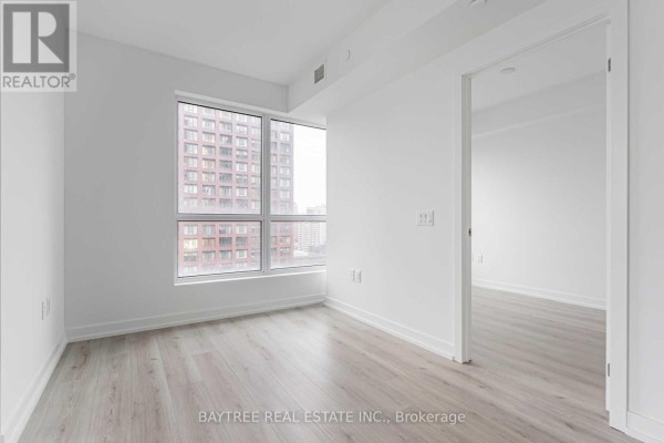1611 - 395 Bloor Street E, Toronto, ON M4W0B4 Photo 4