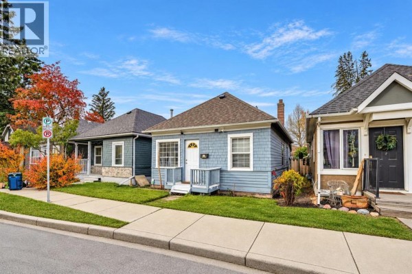 Primary Bedroom - 1611 2a Street Nw, Calgary, AB T2M2X5 Photo 2