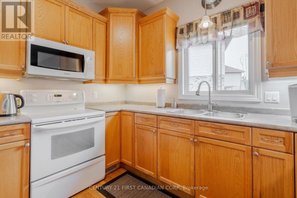 Laundry room - 1611 Blackmaple Crescent, London East, ON N5Y6L7 Photo 4