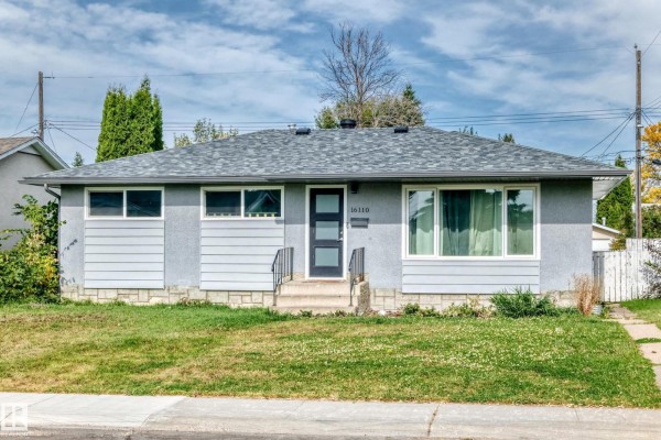 Kitchen - 16110 82 Av Nw, Edmonton, AB T5R3S4 Photo 3