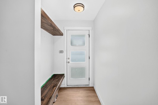 Primary Bedroom - 16110 82 Av Nw, Edmonton, AB T5R3S4 Photo 4