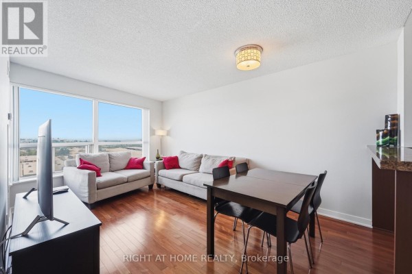 Primary Bedroom - 1612 - 38 Lee Centre Drive, Toronto, ON M1H3J7 Photo 4