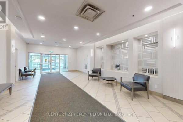 Living room - 1612 - 9 George Street N, Brampton, ON L6X0T6 Photo 3