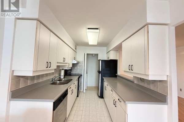 Eating area - 1613 - 175 Bamburgh Circle, Toronto, ON M1W3X8 Photo 4