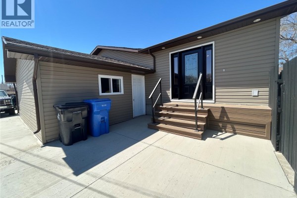 Primary Bedroom - 1613 Dieppe Crescent, Estevan, SK S4A1W8 Photo 2
