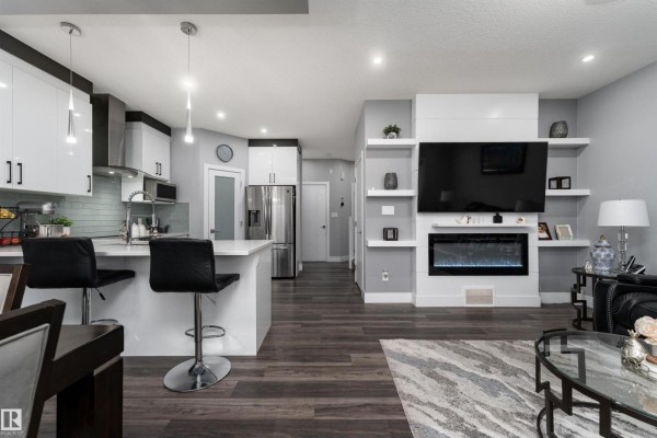 Kitchen - 1613 Enright Wy Nw, Edmonton, AB T6M0Z3 Photo 3